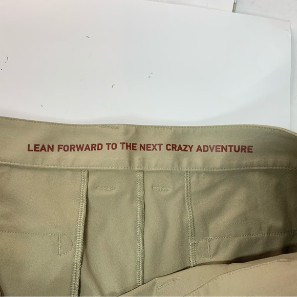 Rhone Men’s Commuter 9" Shorts in Khaki - Picture 11 of 16